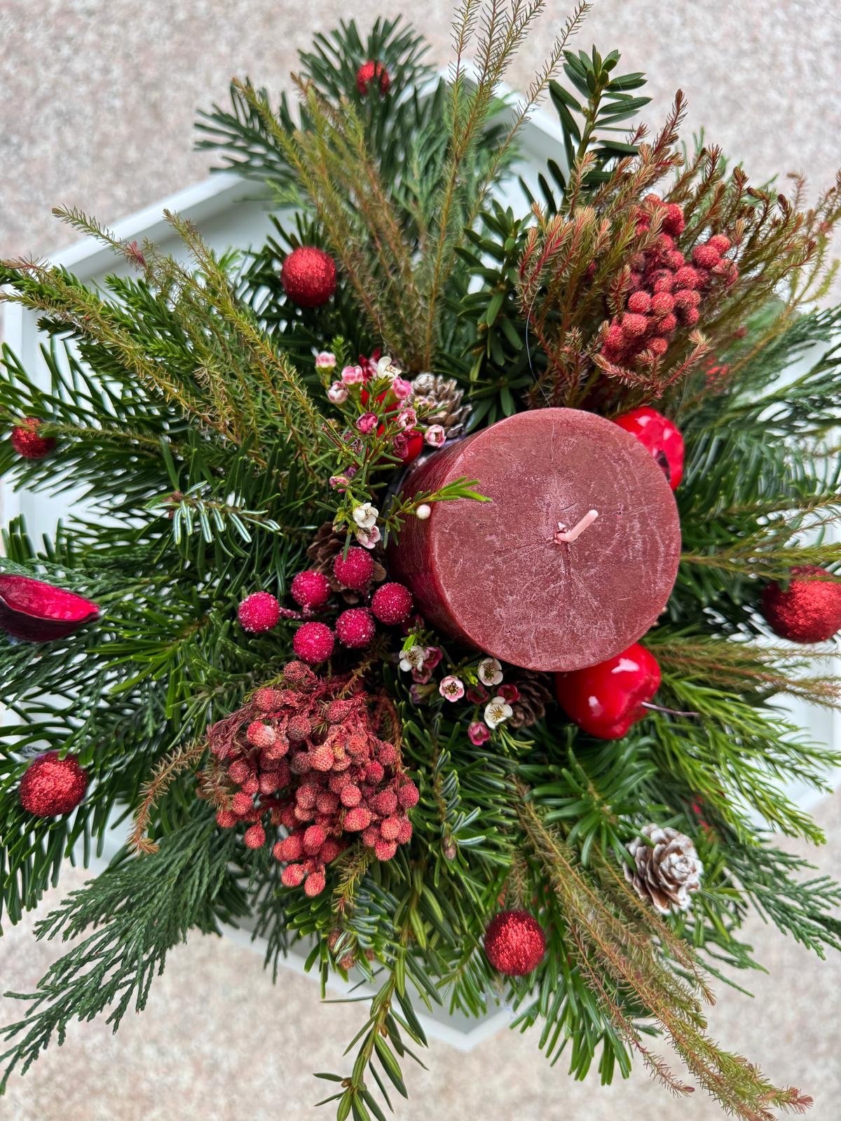 Aranjament de Crăciun – “Roșu de Iarnă”