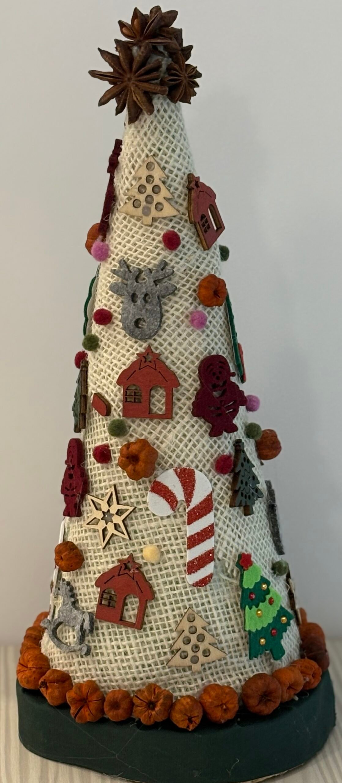 Brăduț decorativ handmade- Hai sa mai fim copii