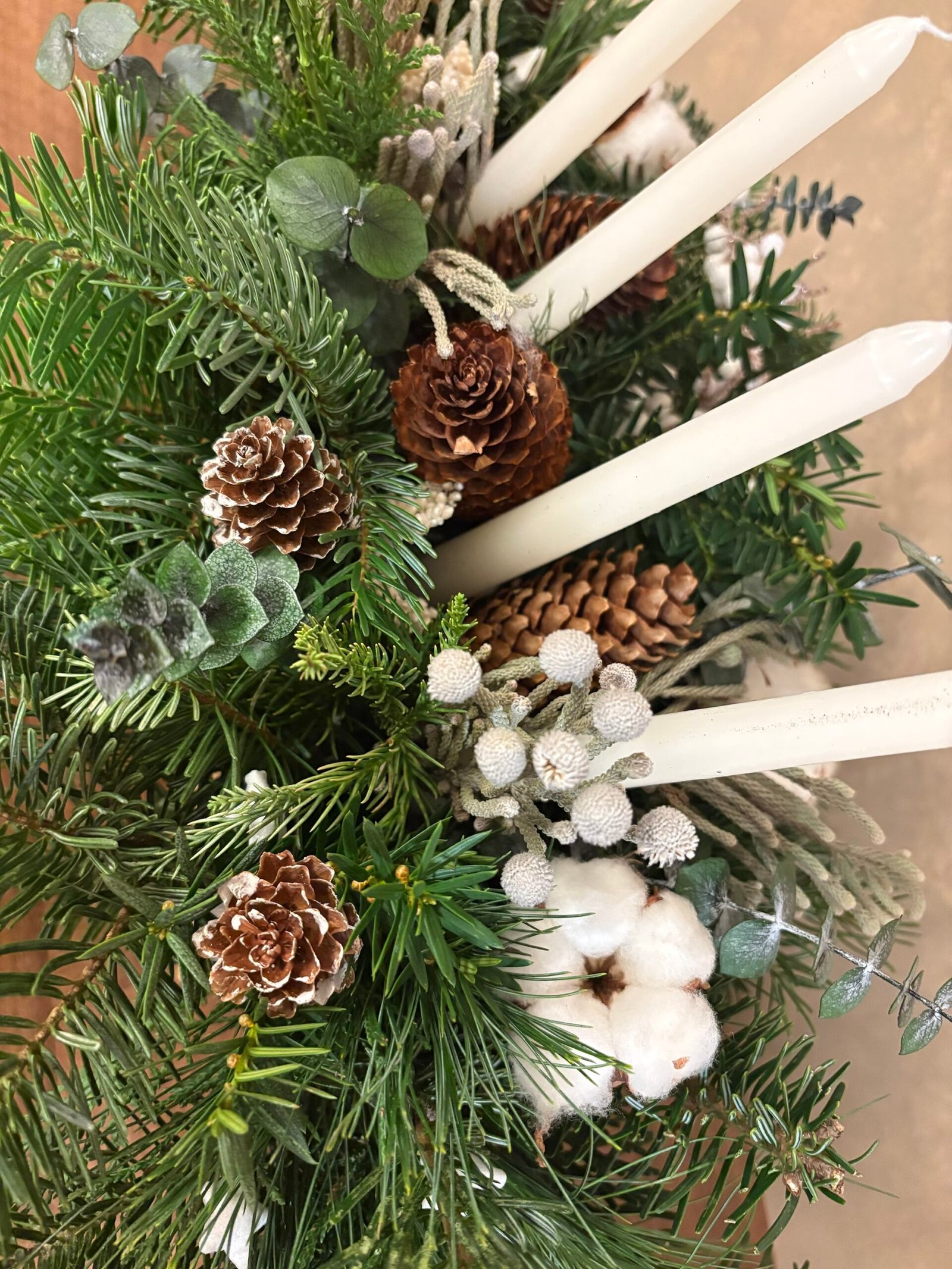 Aranjament de Crăciun „Lumini în Iarna Blândă”