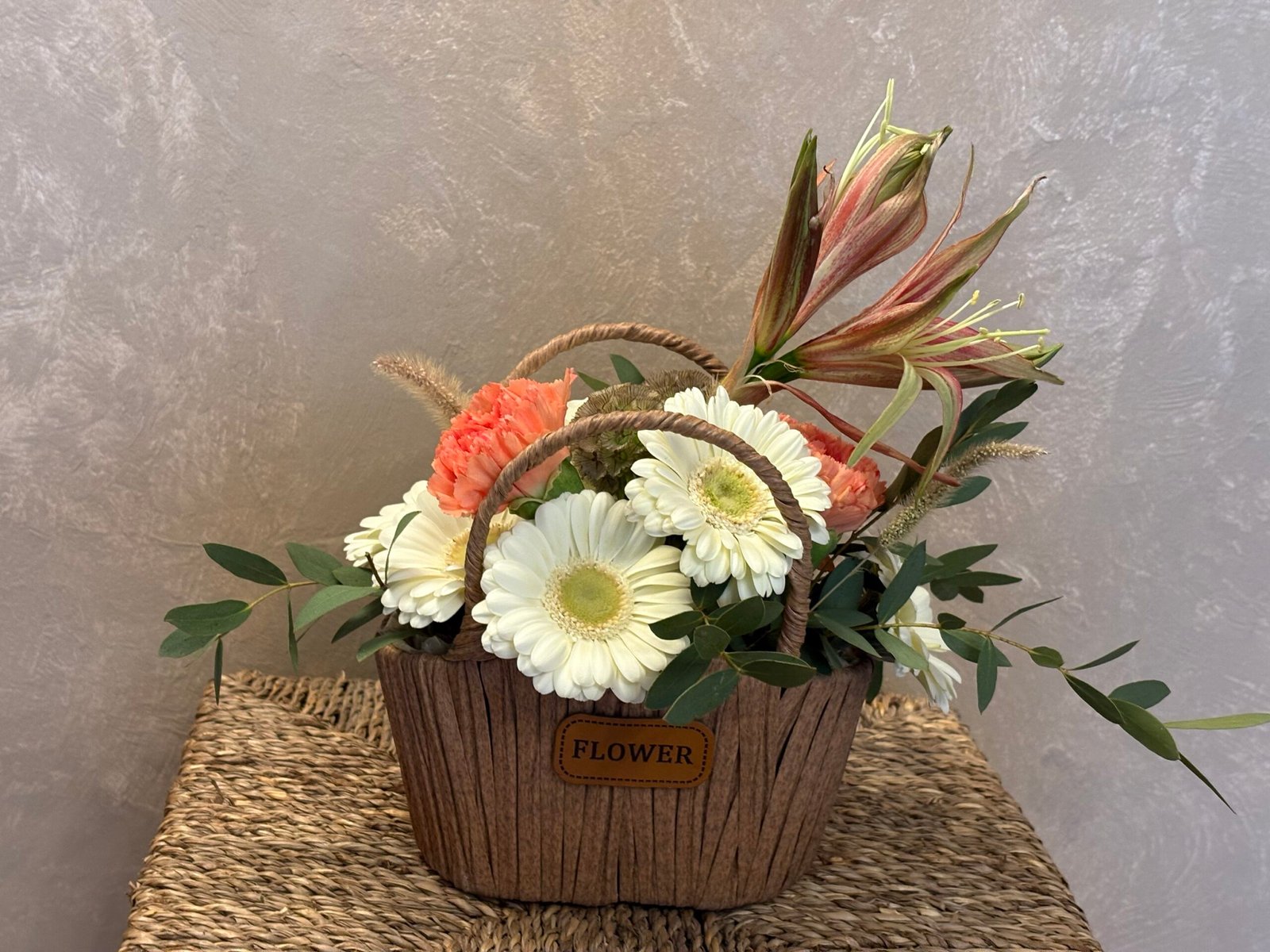 Aranjament floral „Ianuarie Calm”