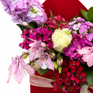 Aranjament “Love Letter Floral”